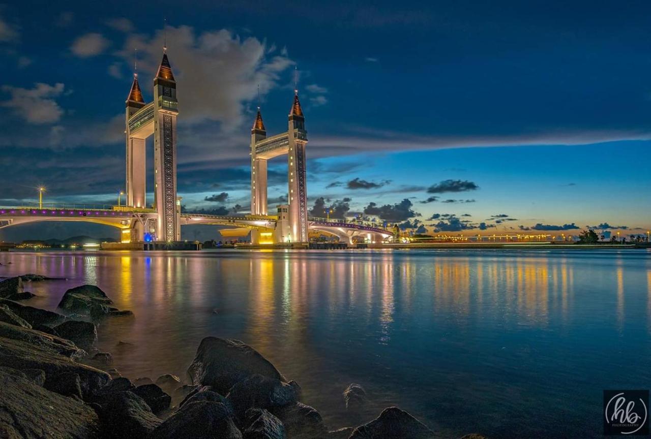 Daisyinn Budget Hotel Kuala Terengganu Kampong Gong Badak Exteriör bild