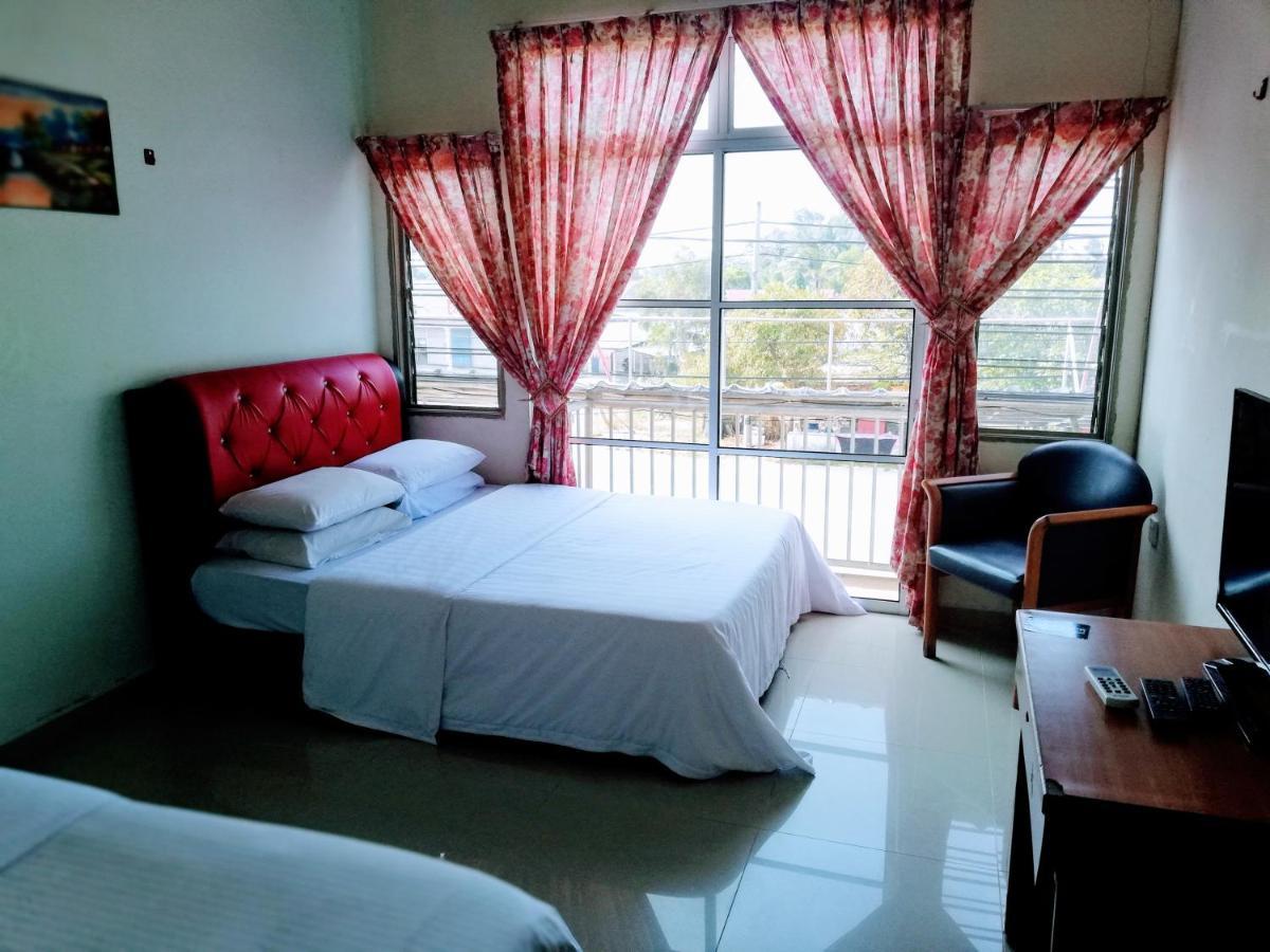 Daisyinn Budget Hotel Kuala Terengganu Kampong Gong Badak Exteriör bild