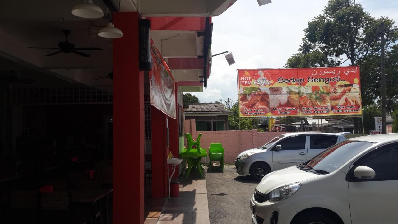 Daisyinn Budget Hotel Kuala Terengganu Kampong Gong Badak Exteriör bild